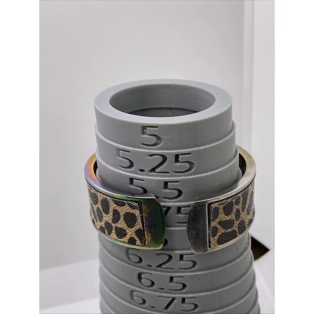 Geneva Gold Cheetah Leopard Watch Works New Battery